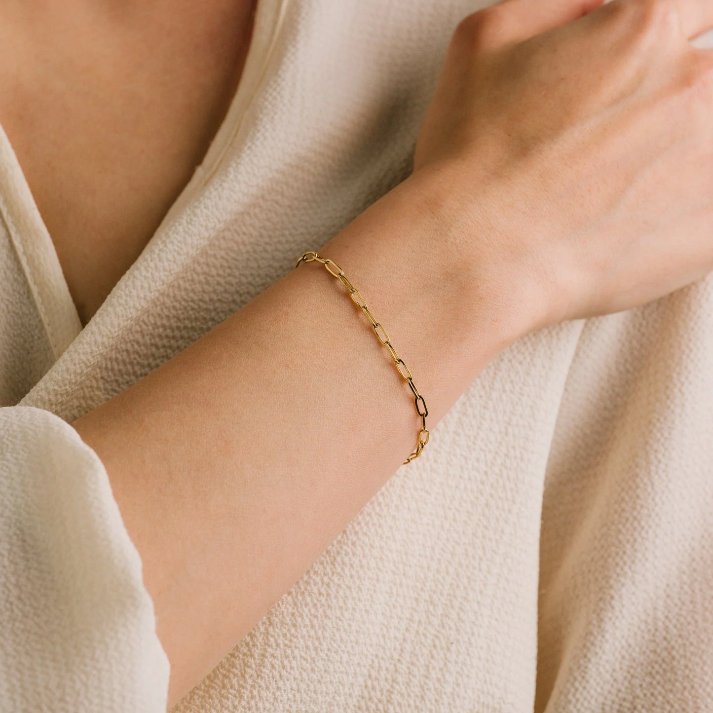 LOVER's TEMPO Gold Paperclip Chain Bracelet